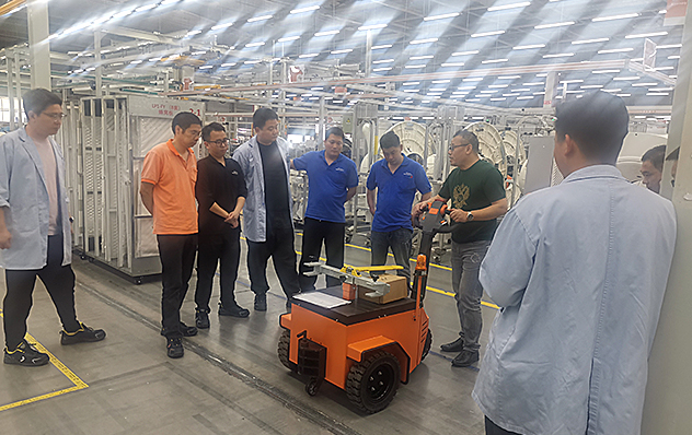 The Siemens factory tests the sinolift ML200A electric towing tugger and  and was so pleased with the experience that we entered into a formal partnership!